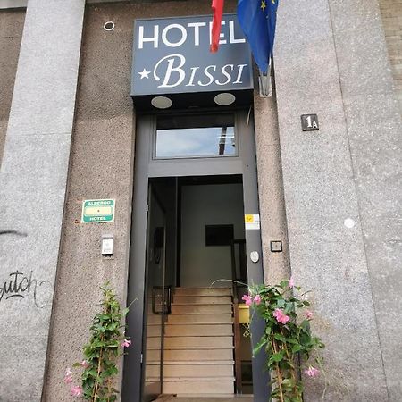 Hotel Bissi Milan Bagian luar foto