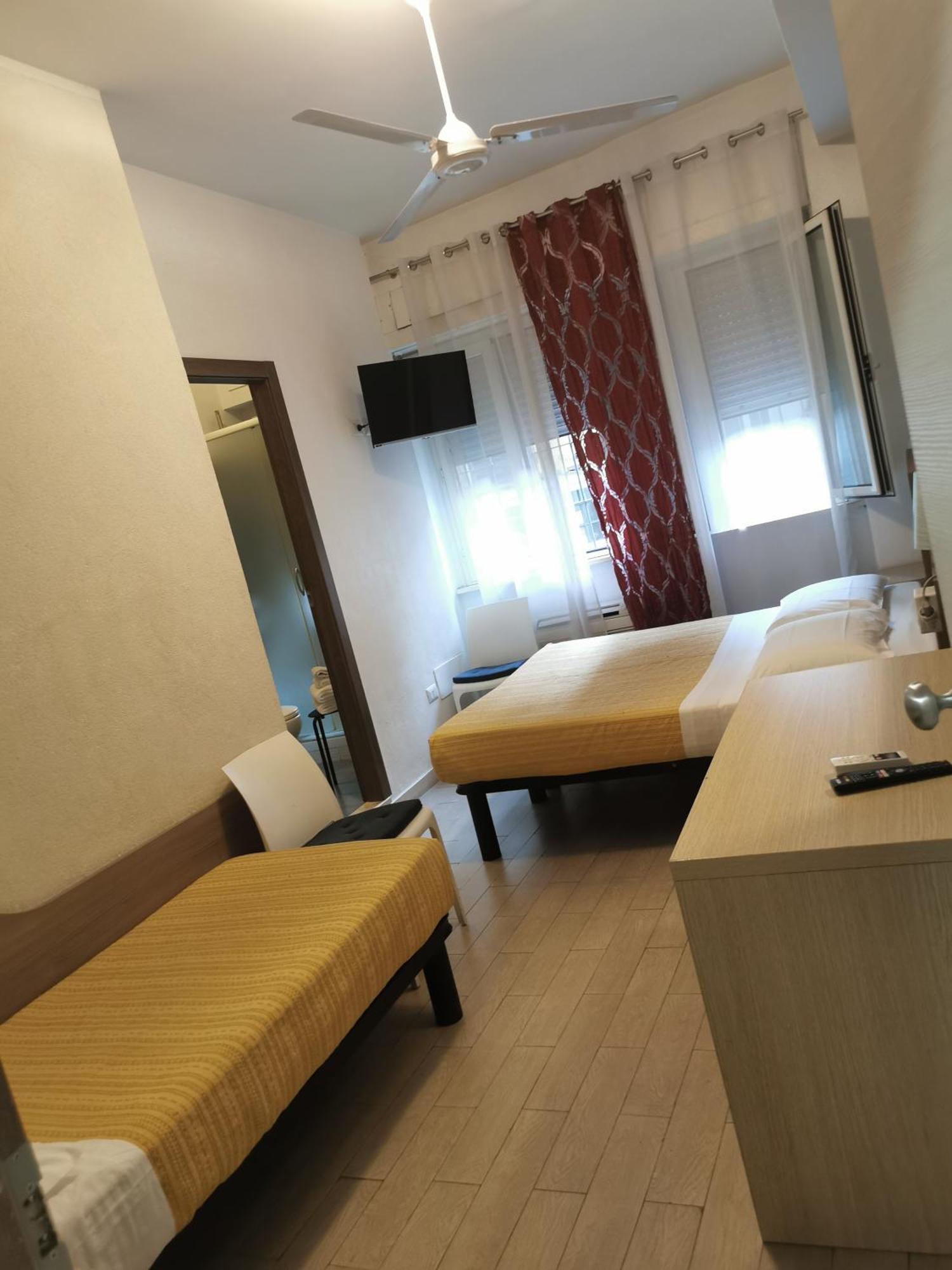 Hotel Bissi Milan Ruang foto