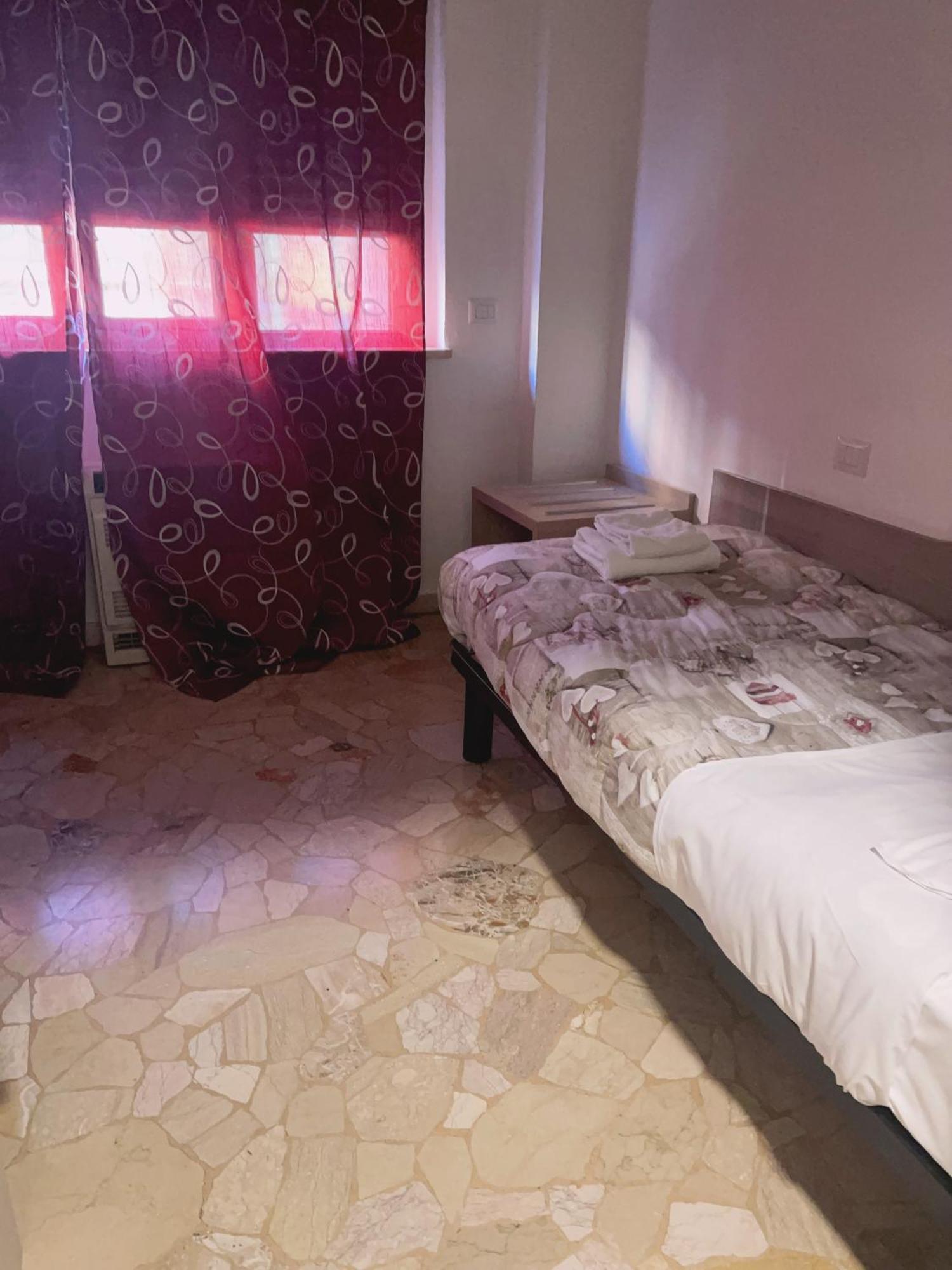 Hotel Bissi Milan Bagian luar foto
